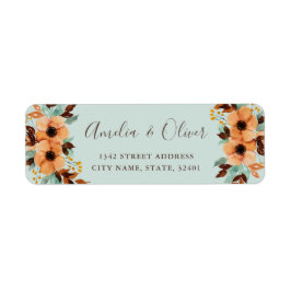 Rustikale grüne blumenreiche Hochzeitsstimmung in