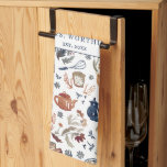 Rustikale handgemalte Kitchen Monogram Tea Geschirrtuch<br><div class="desc">Gedenktücher sind ideal für die Zubereitung von Pfannkuchen oder für besondere Anlässe. Perfektes Geschenk für Neuvermählte. Fügen Sie diesem Design Ihre benutzerdefinierte Formulierung hinzu, indem Sie die "Diese Vorlage bearbeiten"-Felder auf der rechten Seite des Elements verwenden, oder klicken Sie auf die blaue Schaltfläche "Anpassen", um den Text anzuordnen, die Schriftart...</div>