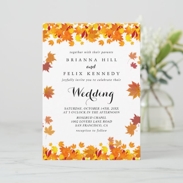Rustikale Herbstblätter-Hochzeit Einladung (Stehend Vorderseite)
