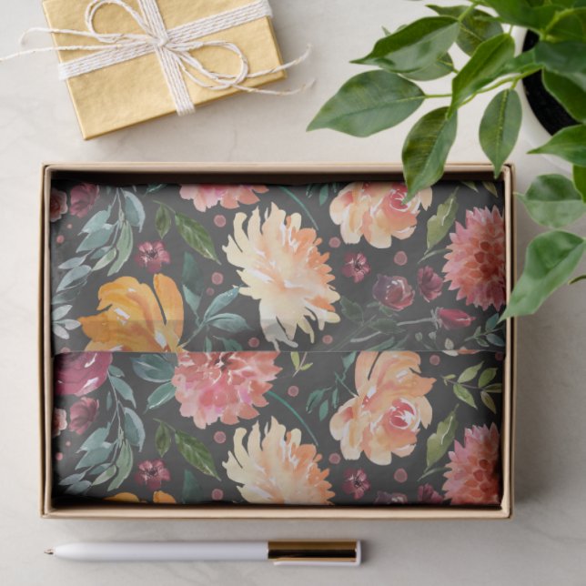 Rustikale Herbstflora auf Holzkohle Grau Seidenpapier (Geschenk)