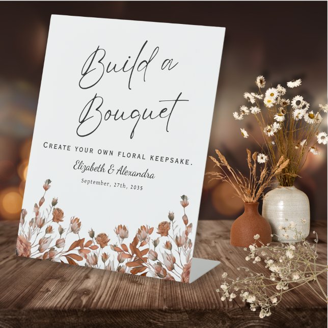 Rustikale Hochzeit Blumen Bauen Sie ein Bouquet Sockelschild (Rustic Wedding Floral Build a Bouquet Pedestal Sign)