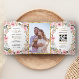 Rustikale Hochzeit mit rosa und goldenen Blumen un Dreifach Gefaltete Einladung