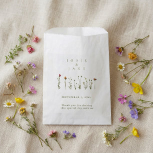 Rustikale Hochzeitsstipps Wildblumen bevorzugen Ta Geschenktütchen