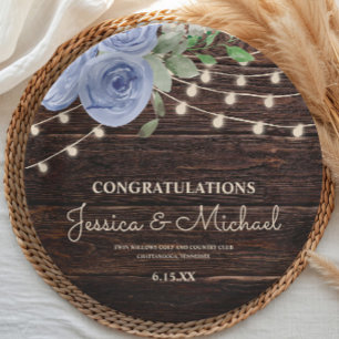 Rustikale Holz-Lichterketten Blaue Blumen Hochzeit Pappteller