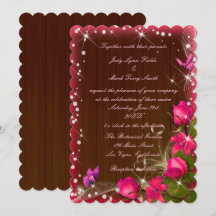 Rustikale Holz-Rosa-Blumen-Schmetterling-Hochzeit