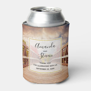 Rustikale Holzbrücke im Land Dosenkühler