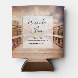 Rustikale Holzbrücke im Land Dosenkühler