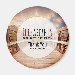 Rustikale Holzbrücke im Land Geburtstag Magnet