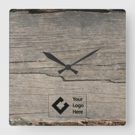 Rustikale hölzerne Beschaffenheit mit Logo Quadratische Wanduhr