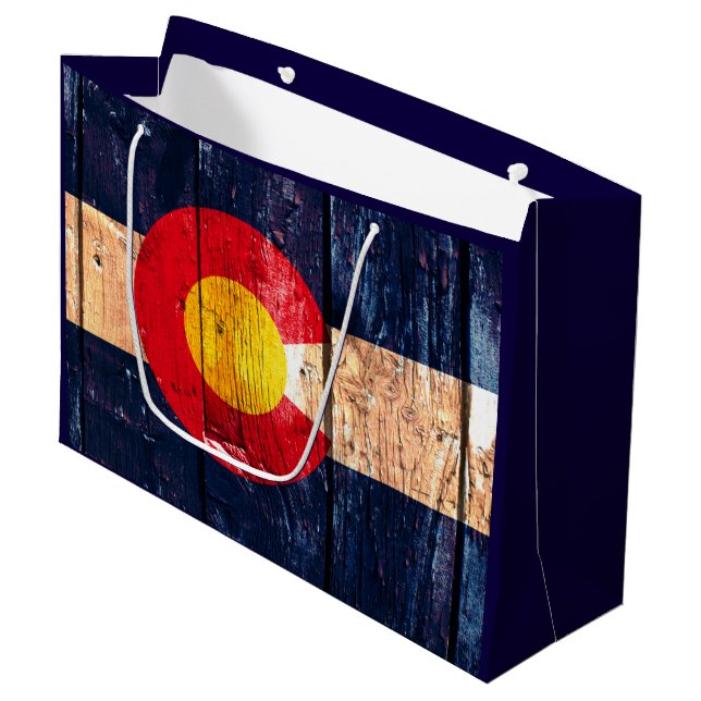 Rustikale hölzerne Colorado-Flaggengeschenktasche Große Geschenktüte (Vorderseite Schrägansicht)