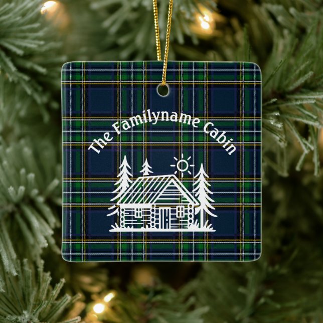 Rustikale Holzhütte Tartan Keramikornament (Baum)
