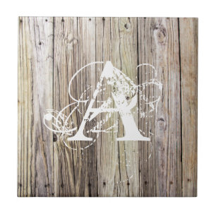 Rustikale Holzkarten mit Shabby Chic Monogram Fliese