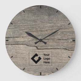 Rustikale Holztextur mit Logo Große Wanduhr