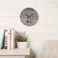 Rustikale Holztextur mit Logo