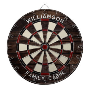 Rustikale Holztypografie Familie Spielzimmer Dartscheibe