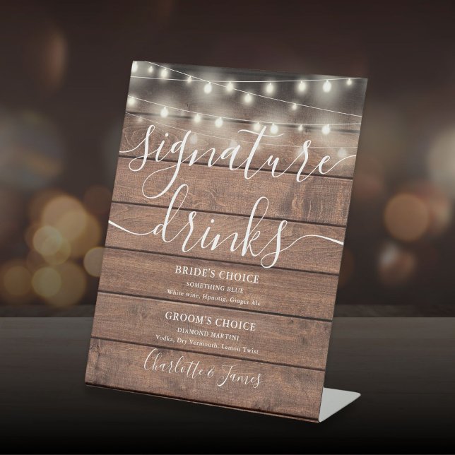 Rustikale Holzwinkernlampen Hochzeitstichtrinks Sockelschild (Rustic Wood String Lights Wedding Signature Drinks Pedestal Sign)