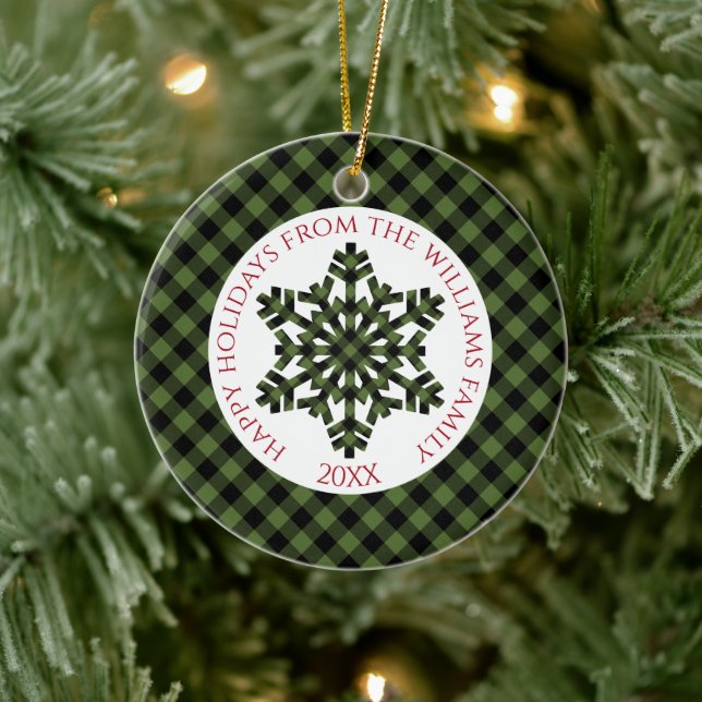 Rustikale Karos aus grünem Tartan Schneeflocken Keramik Ornament (Baum)