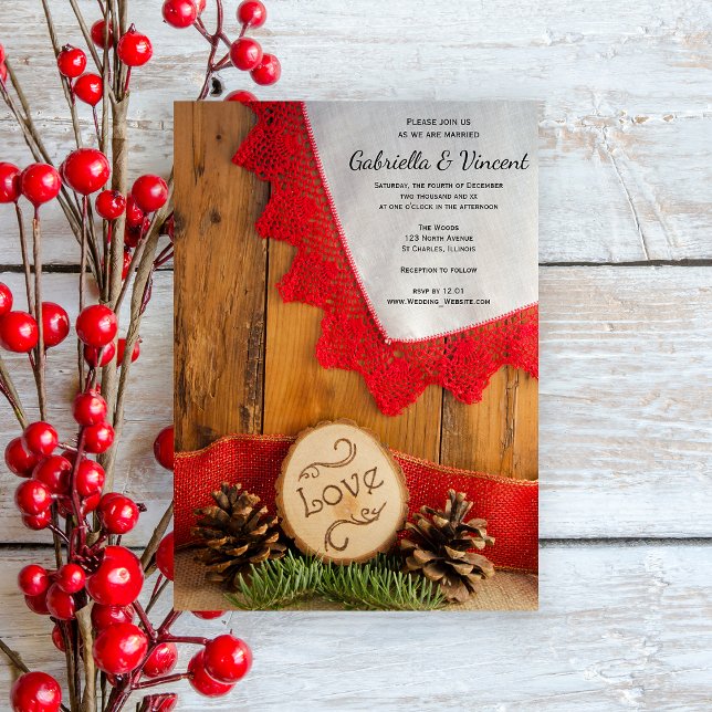 Rustikale Kiefern und Winterhochzeit am roten Spit Einladung (Set a festive tone for your marriage with the Rustic Pines Red Lace Barn Wedding Invitation.)