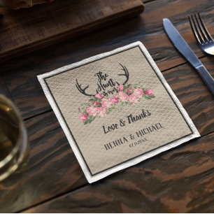 Rustikale Kraft-Jagd ist über Hochzeit Serviette