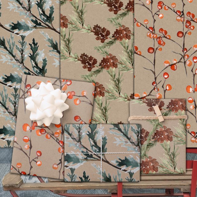 Rustikale Kraft Juniper Pine Cones & Ilex Berries Geschenkpapier Set (Rustic Kraft Juniper Pine Cones & Ilex Berries Christmas Holiday Gift Wrapping Sheets Trio)