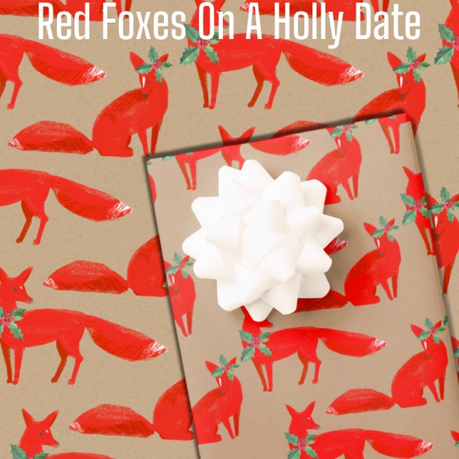 Rustikale Kraft-Rotfüchse an einem holzigen Datum Geschenkpapier (Rustic Kraft Red Foxes On A Holly Date Christmas Gift Wrap Available in 6 & 15 foot long rolls)