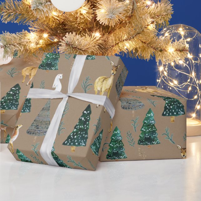 Rustikale Kraft Winter Animals Grüne Spruce Trees Geschenkpapier (Feiertage)