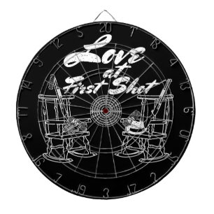 Rustikale Land-Scheunen-Hochzeits-Party-Jagd-Paare Dartscheibe