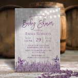 Rustikale Lavendel-Blütenschmetterlingsdusche Einladung<br><div class="desc">Rustikale Schmetterlinge Lavendel Blumenholz Babydusche Einladungen.</div>