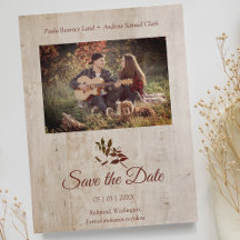 Rustikale Libelle auf Holz mit Verlobtem Foto