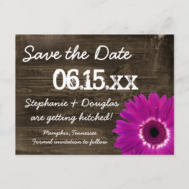 Rustikale Lila Daisy Wood Save the Date Postkarten (Vorderseite)