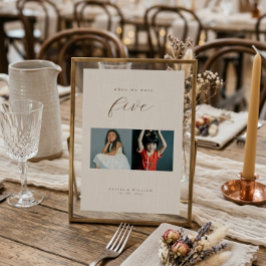 Rustikale moderne Schrift Kinderfotos als Tischnummer