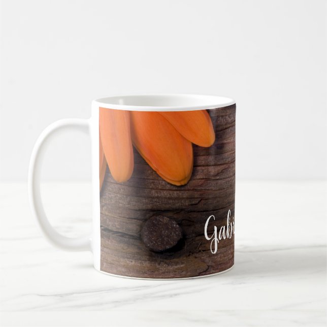 Rustikale Orange Daisy Barn Wood Country Wedding Kaffeetasse (Links)