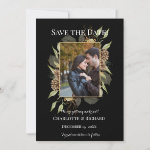 Rustikale Pinecones auf dem Foto Schwarze Verlobun Save The Date