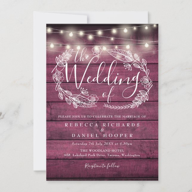 Rustikale Red Wood String Lights Script Hochzeit Einladung (Vorderseite)