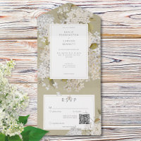 Rustikale romantische weiße Lilacs auf Sage QR Cod