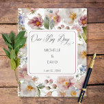 Rustikale Rosa Wildblumen Hochzeit Planer<br><div class="desc">Behalt die Termine und Termine für deinen großen Tag. Das Design ist mit einem floralen Aquarell-Hintergrund in verschiedenen Farbtönen wie Rosa,  Weiß,  Gelb,  Lavendel und Grün auf einem weichen,  rosa Aquarellhintergrund gestaltet. Erstellt von der einfachen Farmhouse Press.</div>
