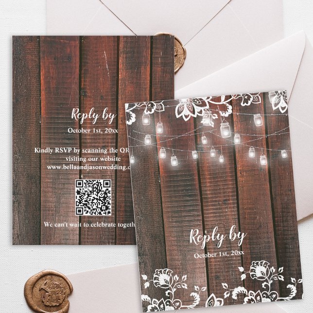 Rustikale Scheunen-Spitzen-Holz-QR-Code-Schnur-Lic RSVP Karte (Rustic Wood String Lights Wedding RSVP Card | Barn Lace Wood QR Code RSVP)