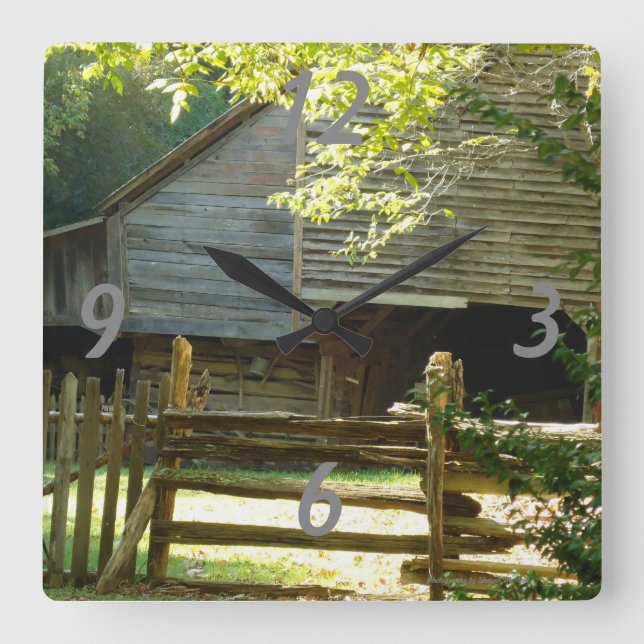 Rustikale Scheunenuhr Quadratische Wanduhr (Vorderseite)
