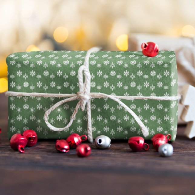 Rustikale Schneeflocken, grün und weiß Geschenkpapier (Von Creator hochgeladen)