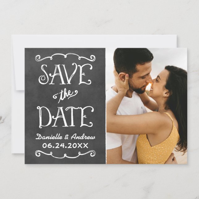 Rustikale Script Chalkboard Wedding Black Save The Date (Vorderseite)