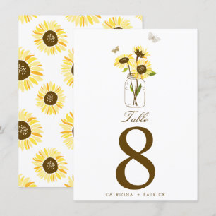 Rustikale Sonnenblumen auf einer Tabelle mit Mason Einladung