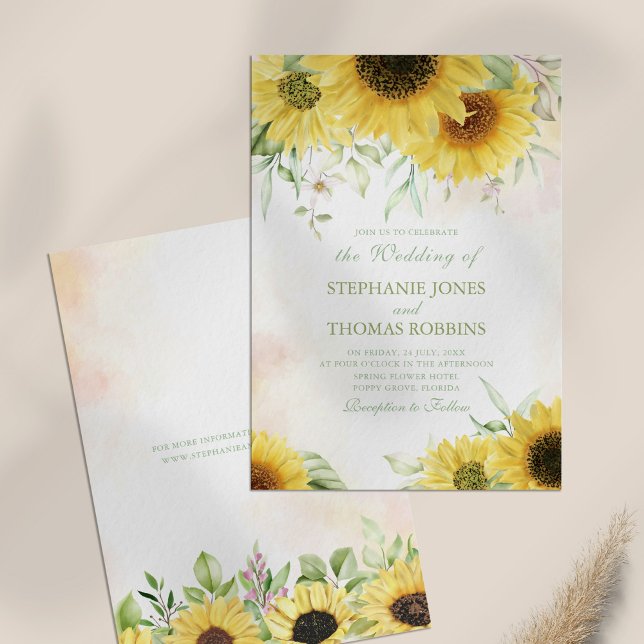 Rustikale Sonnenblumen Hochzeitsfeier Einladung (Rustic Sunflower Delight Wedding Invitation on a table.)