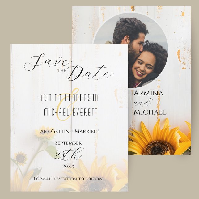 Rustikale Sonnenblumenhochzeit spart das Datum (A budget rustic sunflower wedding save the date card with white barn wood and photo.)