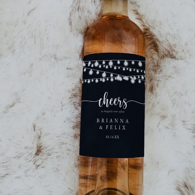 Rustikale String Lights Cheers Wedding Wine Labels Weinetikett (Von Creator hochgeladen)