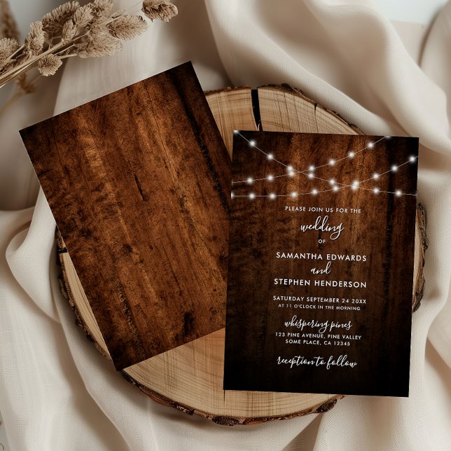 Rustikale String Lights & Wood Wedding Einladung (Von Creator hochgeladen)