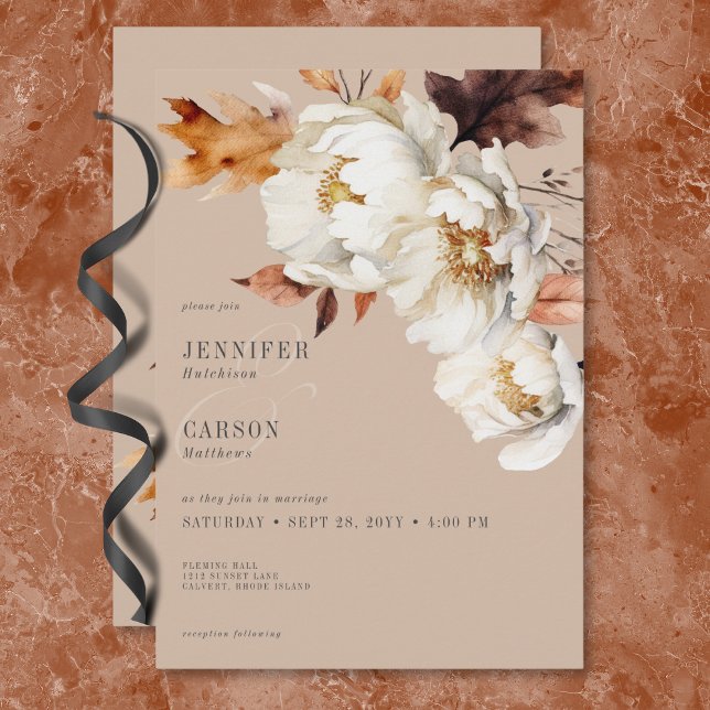 Rustikale Tancreme & Brown Fall Floral & Blätter Einladung (Rustic Tan Cream & Brown Fall Floral & Leaves Invitation)