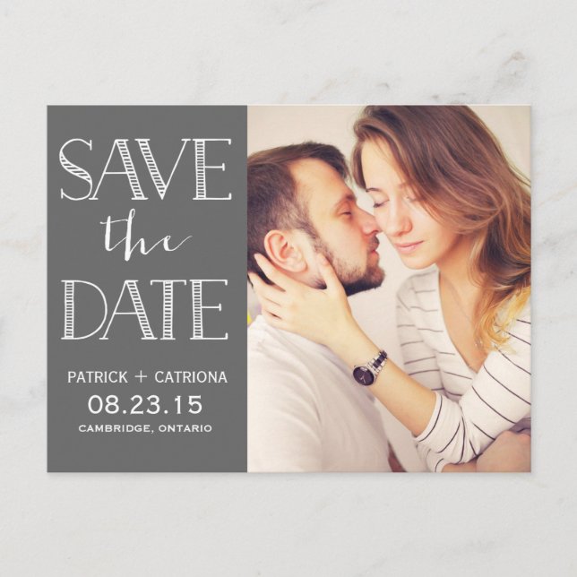 Rustikale Typografie Save-the-Date-Postkarte | Gra Ankündigungspostkarte (Vorderseite)