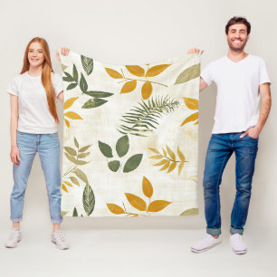 Rustikale Vintage-Gold- und Grünblätter auf Creme Fleecedecke