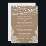 Rustikale Wedding Burlap String Lights Lace Card R Einladung<br><div class="desc">Rustikale Hochzeitstraßen-Schnürsenkel-Linsenkarte mit abgerundeten Kanten</div>