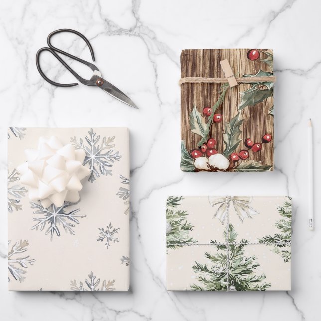 Rustikale Weihnachtsbäume Schneeflocken Geschenkpapier Set (Vorderseite)